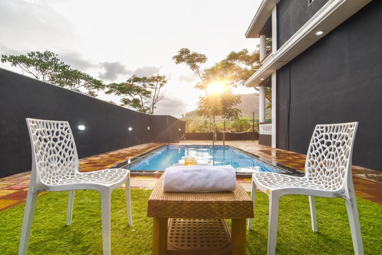 Empyrean Stay Ll 3Bhk Ll Black Horse Villa Ll Ac Ll Private Pool Ll Wifi II Lux Ll Лонавала Экстерьер фото