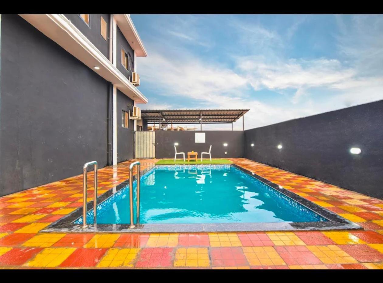 Empyrean Stay Ll 3Bhk Ll Black Horse Villa Ll Ac Ll Private Pool Ll Wifi II Lux Ll Лонавала Экстерьер фото