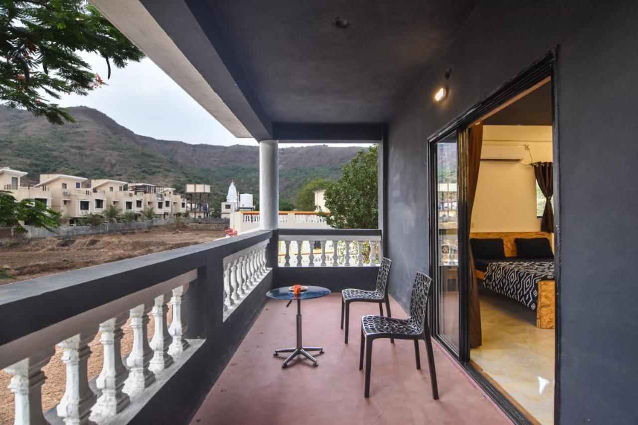Empyrean Stay Ll 3Bhk Ll Black Horse Villa Ll Ac Ll Private Pool Ll Wifi II Lux Ll Лонавала Экстерьер фото